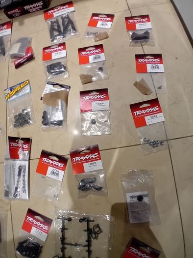 Upgraded traxxas slash 4x4 VXL + loads of spares
