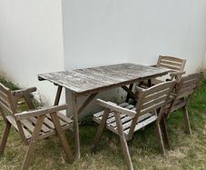 Garden table and 4 chairs