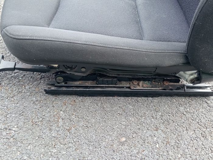 BMW 3 Series standard front passenger seat. (left and right seat available, sold separately)