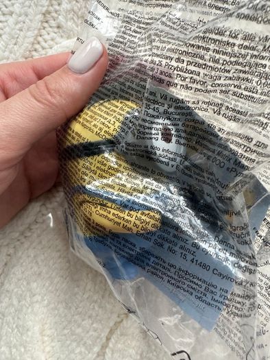 McDonalds Despicable Me 2 Minion Toy Stuart New Damaged pack Please look at the pictures