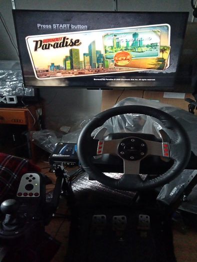 Logitech G27 Car simulator (PS3, PC compatible)  free delivery in Cork, mint condition