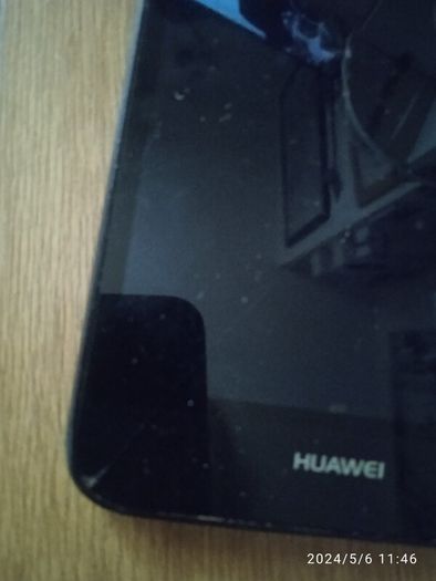 Broken IPad and 6 phones for parts