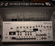 Roland TB-03 Bass Line Boutique Synthesizer