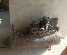 Air compressor