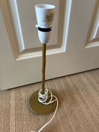 Lamp base
