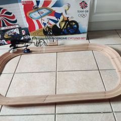 Scalextric Velodrome