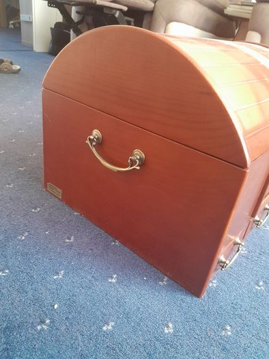 Wooden chest, memory box, storage