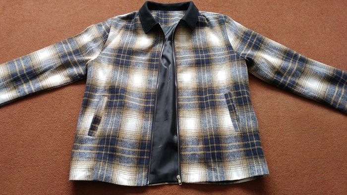 Check pattern zip-up jacket