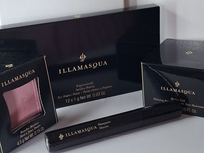 Illamasqua - Makeup Bundle - Brand New