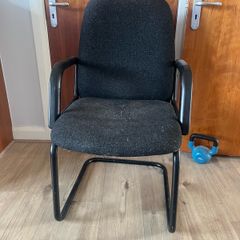 Desk chair