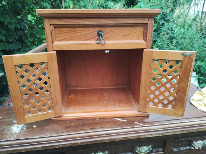 Pine Locker (26237)