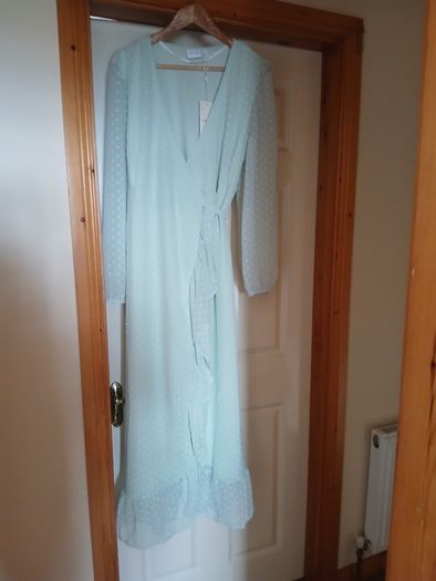 Women's dress, size M-XL