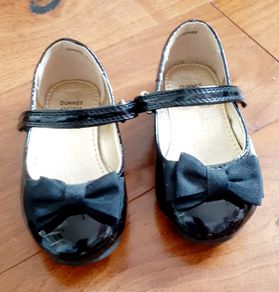 Baby Girl Occasional Pumps - size UK 5/ EU 21
