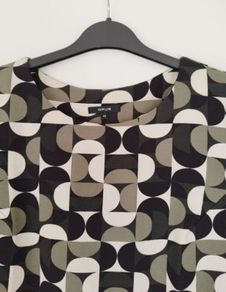 Ladies Dressy Top - Size 12 - 14