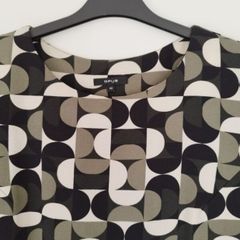Ladies Dressy Top - Size 12 - 14