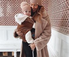 Miloves angora hat with detachable Pom Pom fur