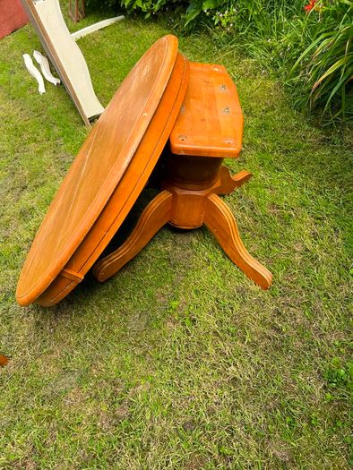 table and chairs- FREE