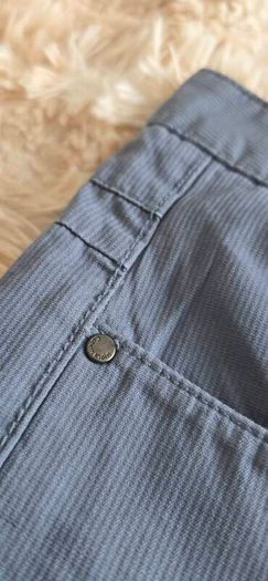 Calvin Klein chinos - 100% cotton size 31"W 30"L
