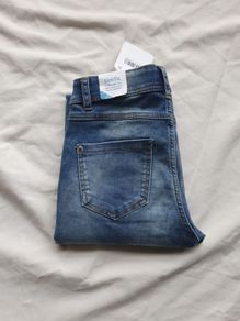Brand new mayoral ladies jeans size 8 small zip fly