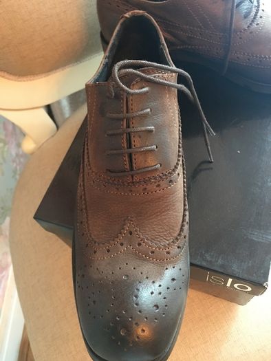 ISLO fully leather shoes. UK 6. Worn twice.