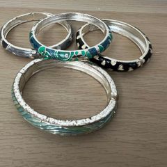 4 Bangles