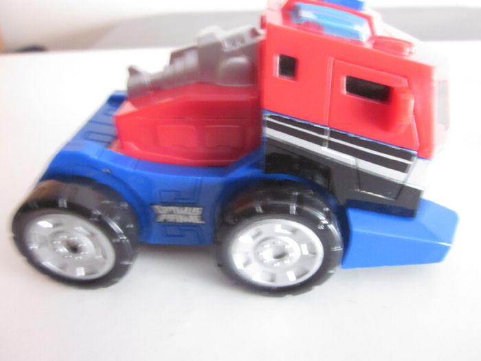 Bumper Battlers  Nightwatch Optimus Prime Transformers