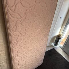 Single mattress