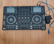 Numark NV II DJ Controllers 4-Deck Dual-Display