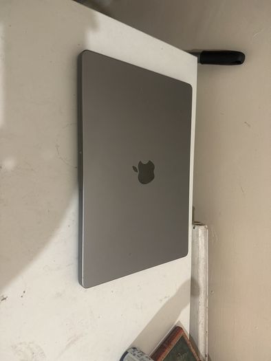 MacBook Pro 14"