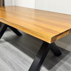 Ex Display 200cm Heavy Oak Dining Table