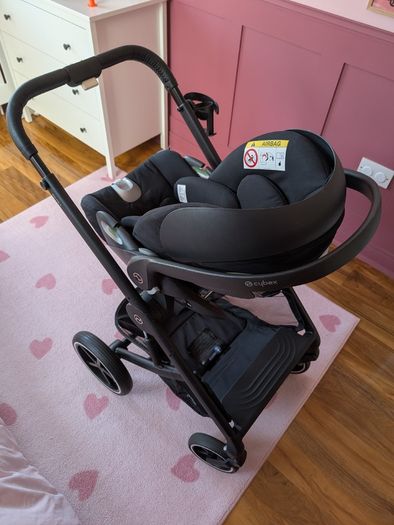 Cybex Balios pushchair bundle with Cloud T car seat.