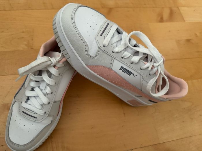 Puma - Carina Street women's runners