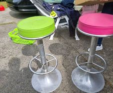 6 diner stools in good condition  needs a clean th