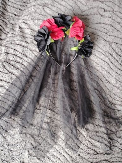 Spooky Veil