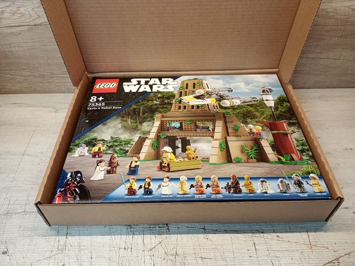 Lego 75365 Yavin 4 Rebel base