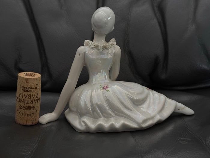 Royal Doulton The Ballerina porcelain figurine "Summer Rose