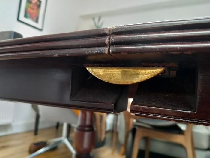 Mahogany Pedestal Dining Table