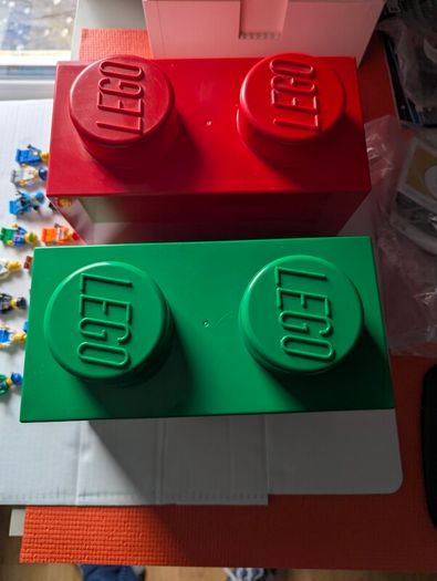 lego minifigs and storage