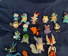 pokemon figure lot