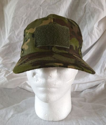 WOODLAND ,  camouflage , baseball cap.