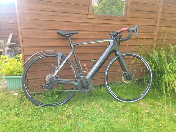 Cube Agree Race C62