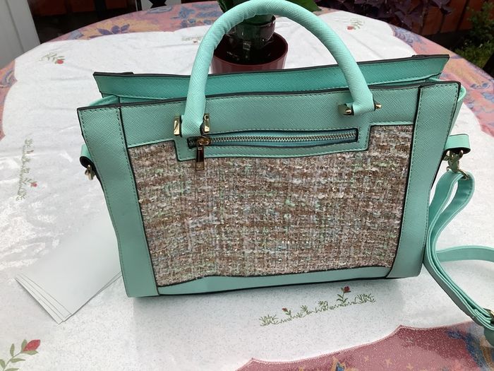 Lovely Hangbag