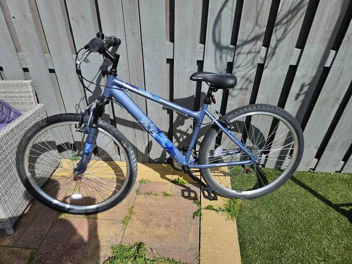 Apollo Jewel Women's Mountain Bike 20" L Frame Blue