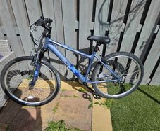 Apollo Jewel Women's Mountain Bike 20" L Frame Blue