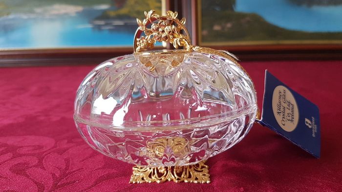 Killarney Crystal Cut Crystal Glass Happy Birthday Lidded Jewelry Dish / Bowl With 24 Carat Gold Cover Handle and Footed Base Finishing Made In Ireland