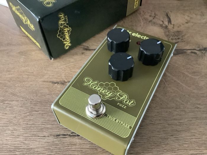 TC Electronic Honey Pot Fuzz box