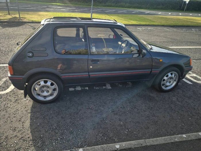 Peugeot 205 1.6 GTI 1990