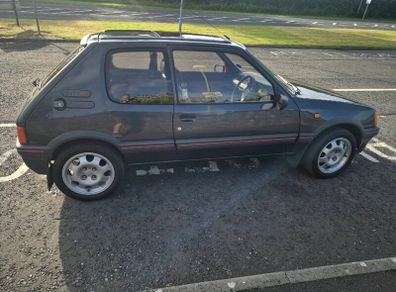 Peugeot 205 1.6 GTI 1990