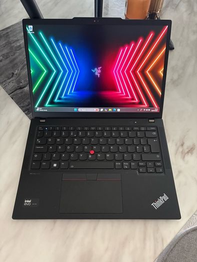 Lenovo x13 Gen 5 - Intel Ultra 5 - 16Gb ram - 512gb Storage