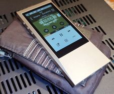 Astell & Kern AK Jr DAP player